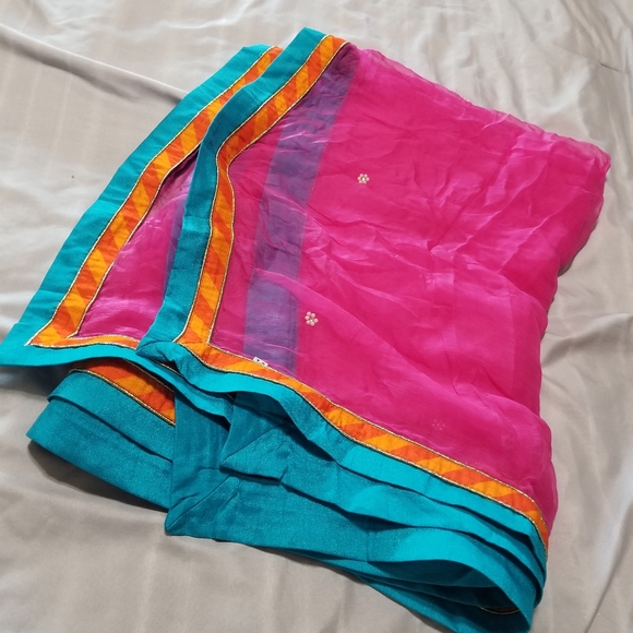 Multi colored Anarkali suit - Picture 6 of 8